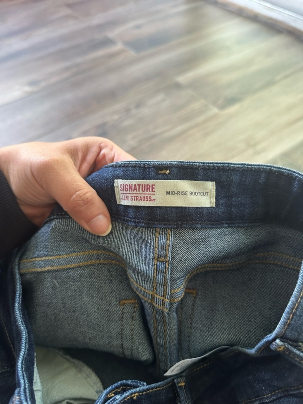 Levi’s women Blue Mid Rise Bootcut Denim Jeans - Picture 11 of 11